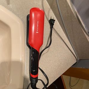 Remington hair straightener